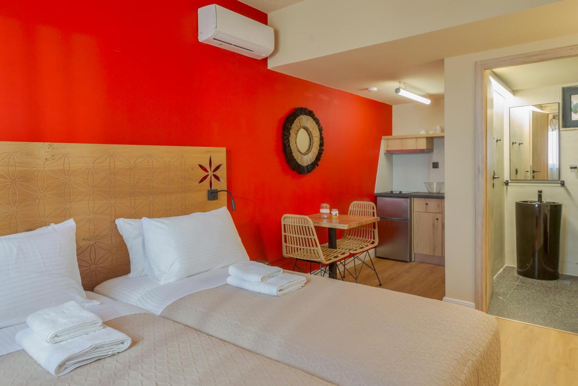 Driades Luxury Apartments Hersónissos Chambre photo